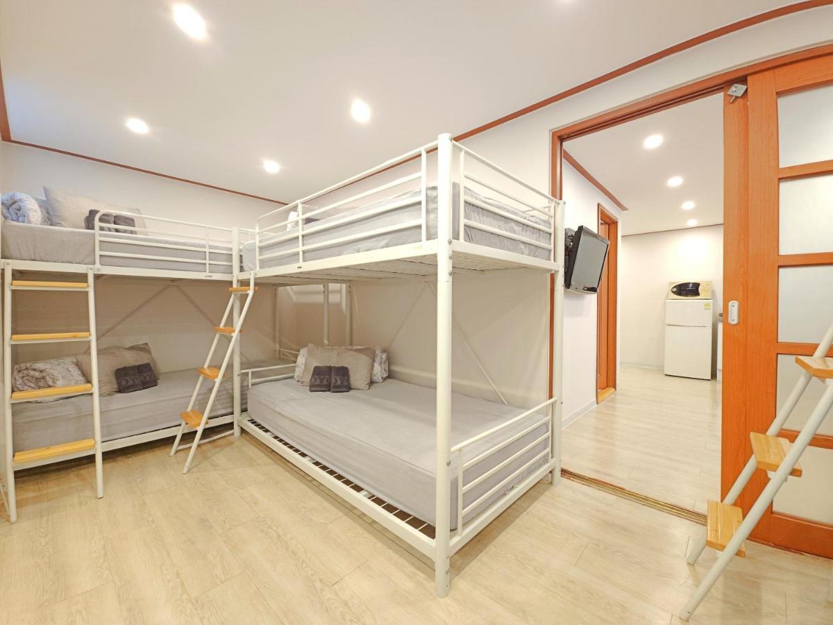 Oyo Rooftop Hostel Seul Exterior foto