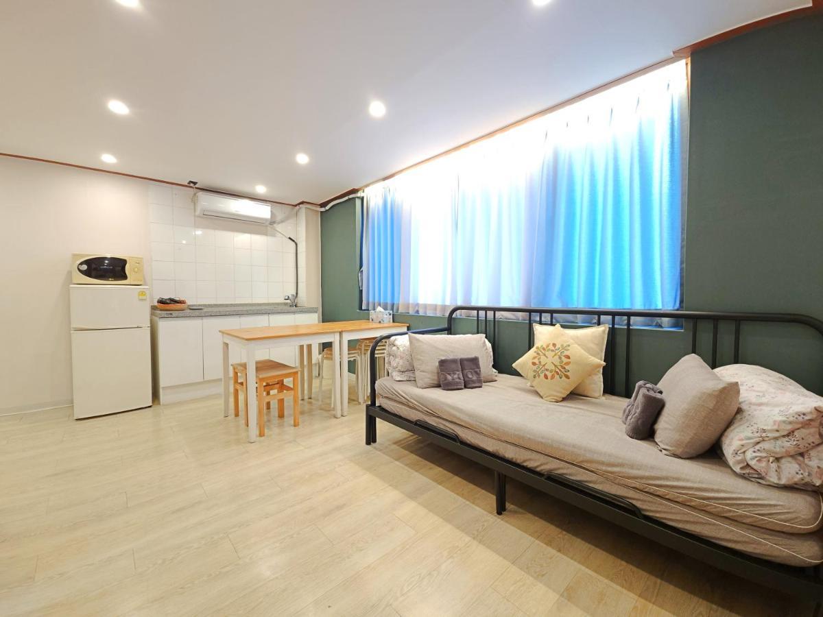 Oyo Rooftop Hostel Seul Exterior foto